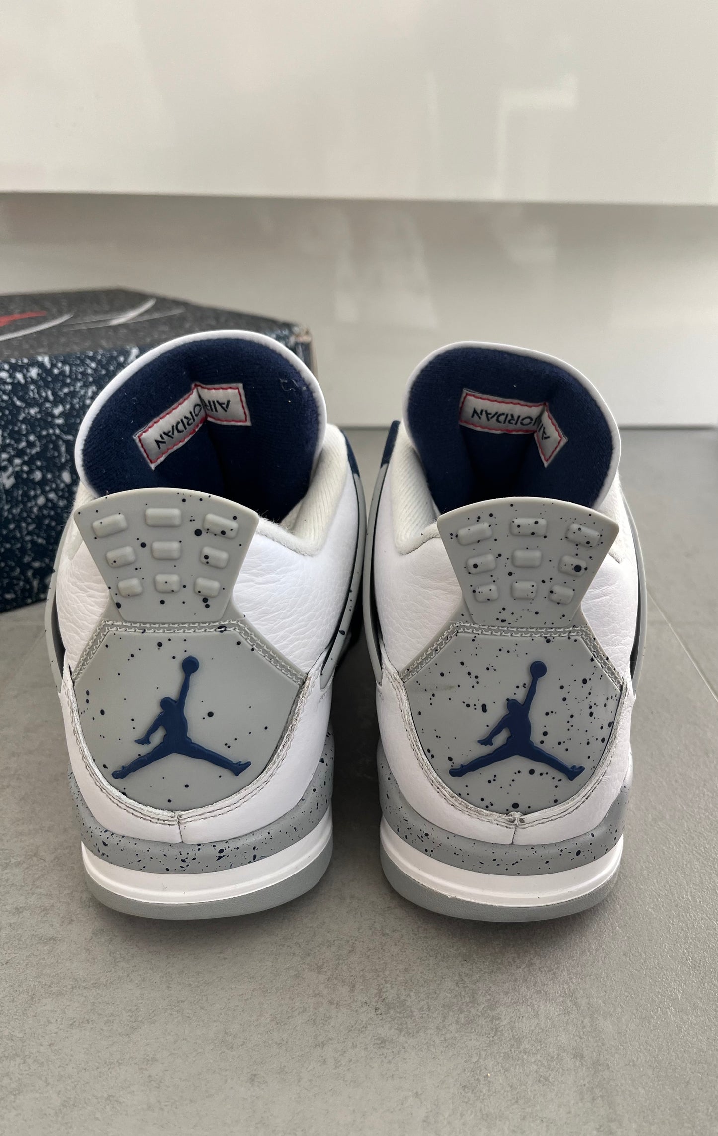 UK 9 - Jordan 4 Retro Midnight Navy