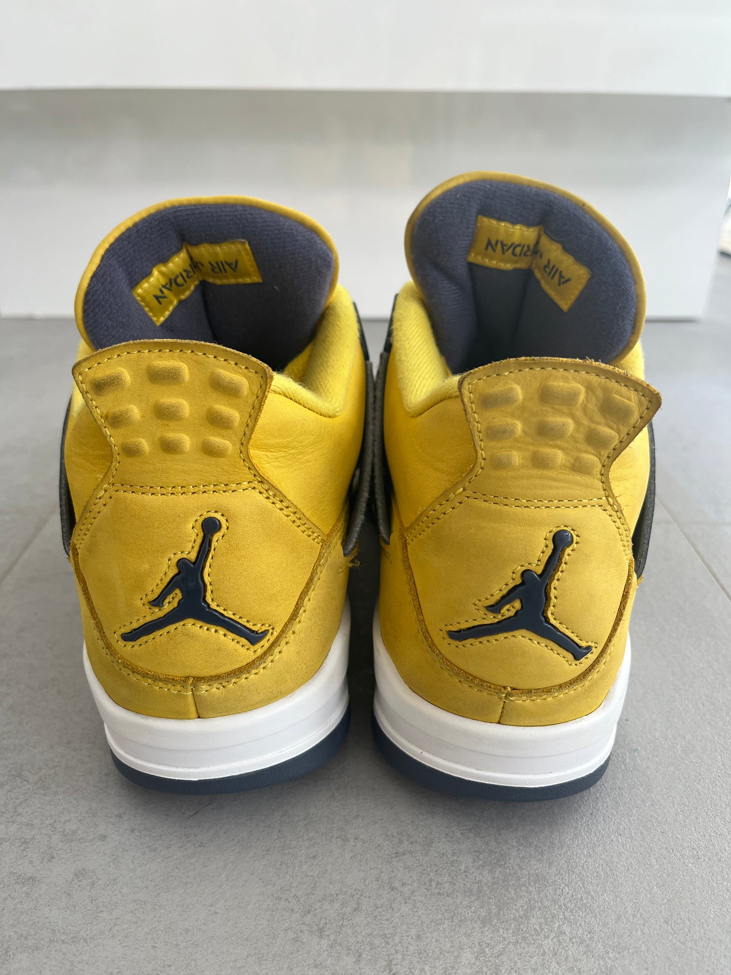 UK 8.5 - Jordan 4 Retro Lightning (2021)