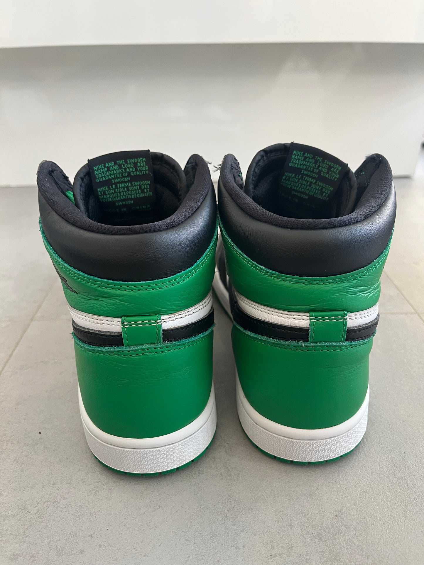 UK 7 - Jordan 1 Retro High OG Lucky Green