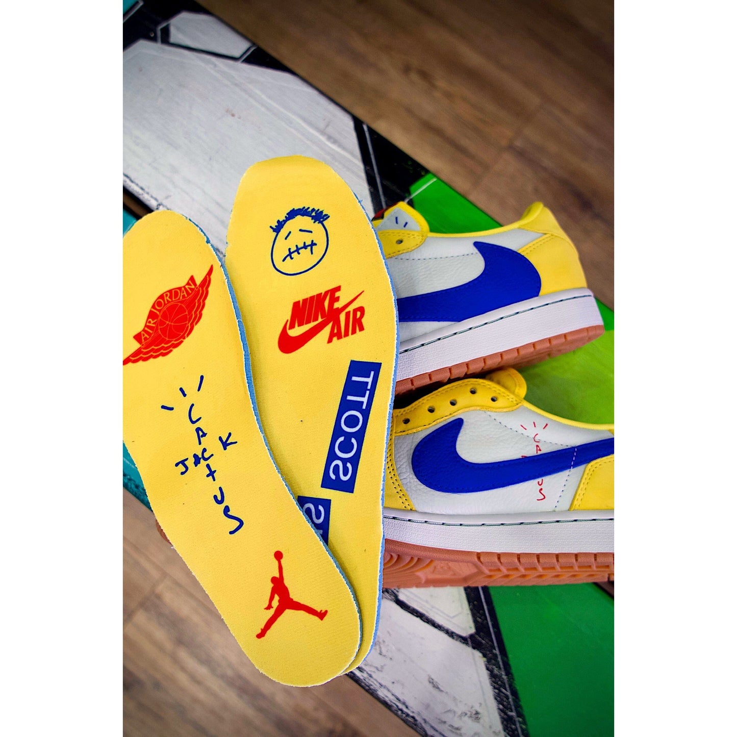 Jordan 1 Retro Low OG SP Travis Scott Canary (Women's)