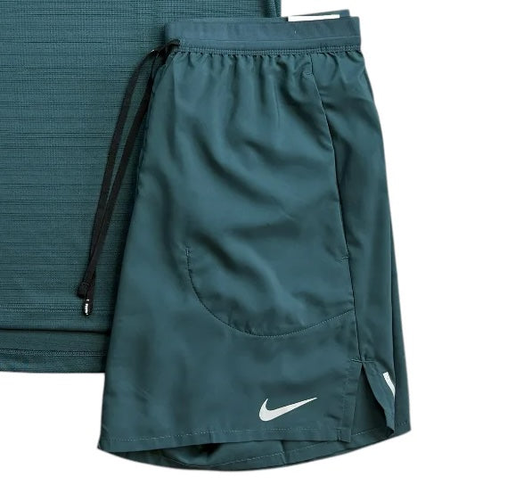 Nike Challenger Shorts Deep Jungle