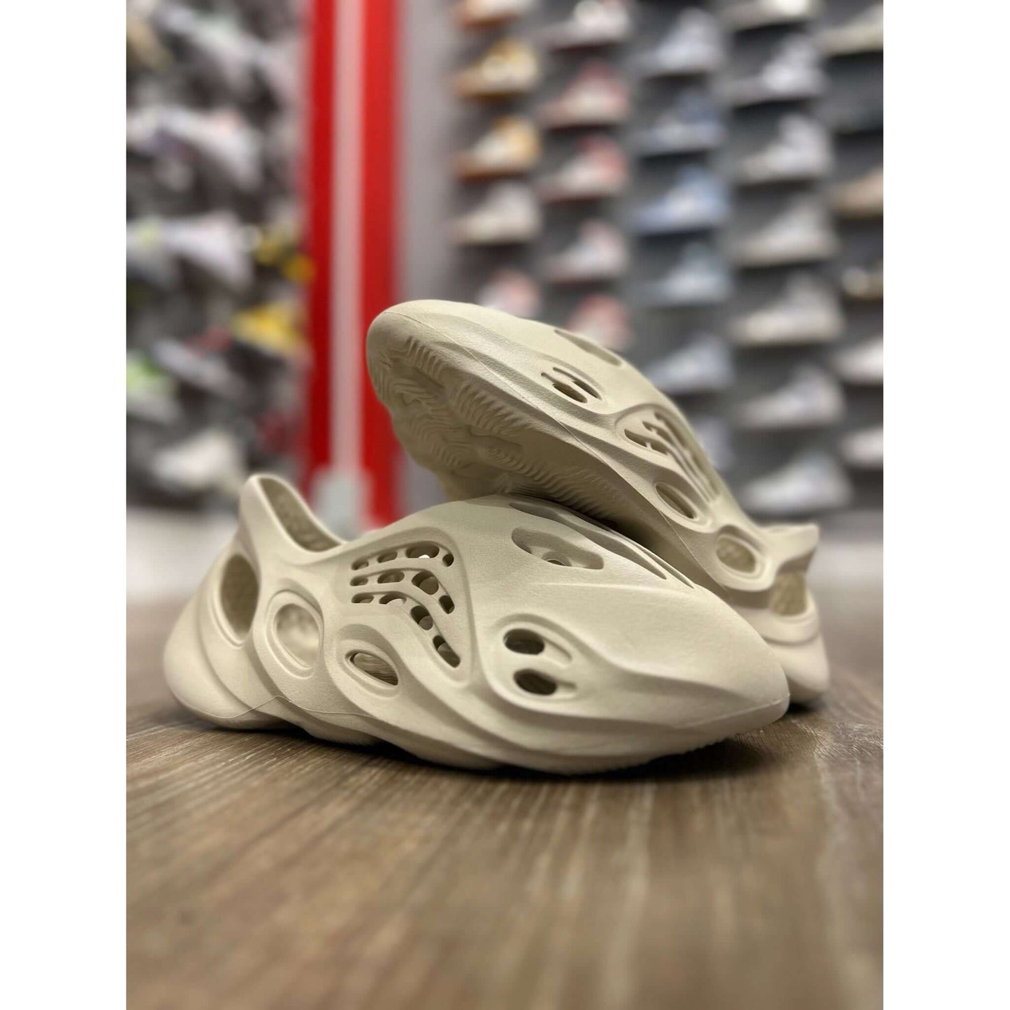 adidas Yeezy Foam RNR Sand