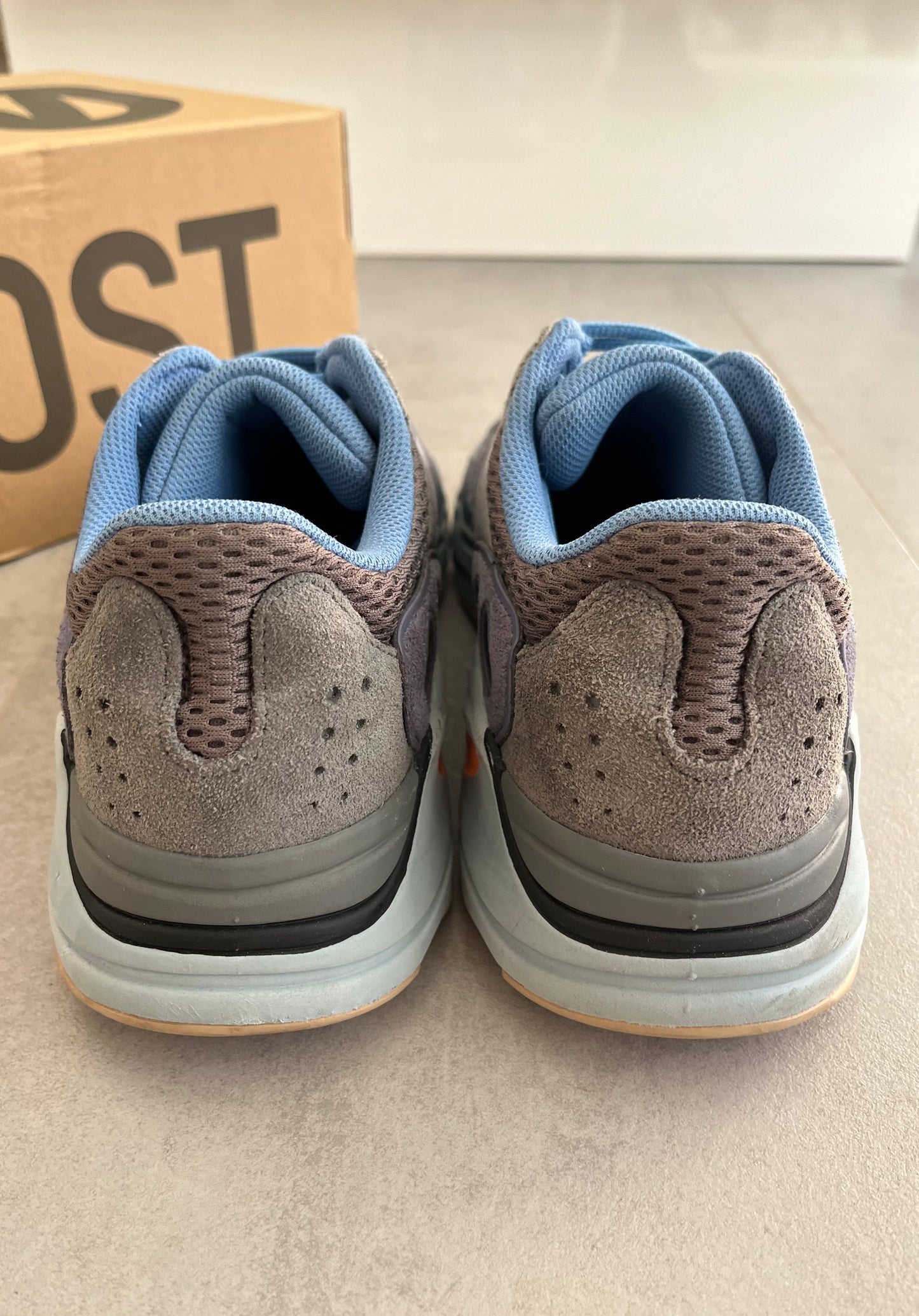 UK 8.5 - adidas Yeezy Boost 700 Carbon Blue