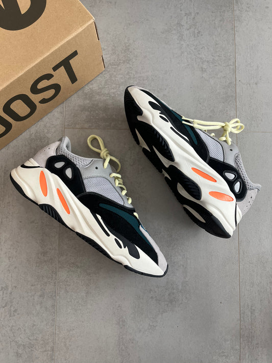 UK 9 - adidas Yeezy Boost 700 Wave Runner
