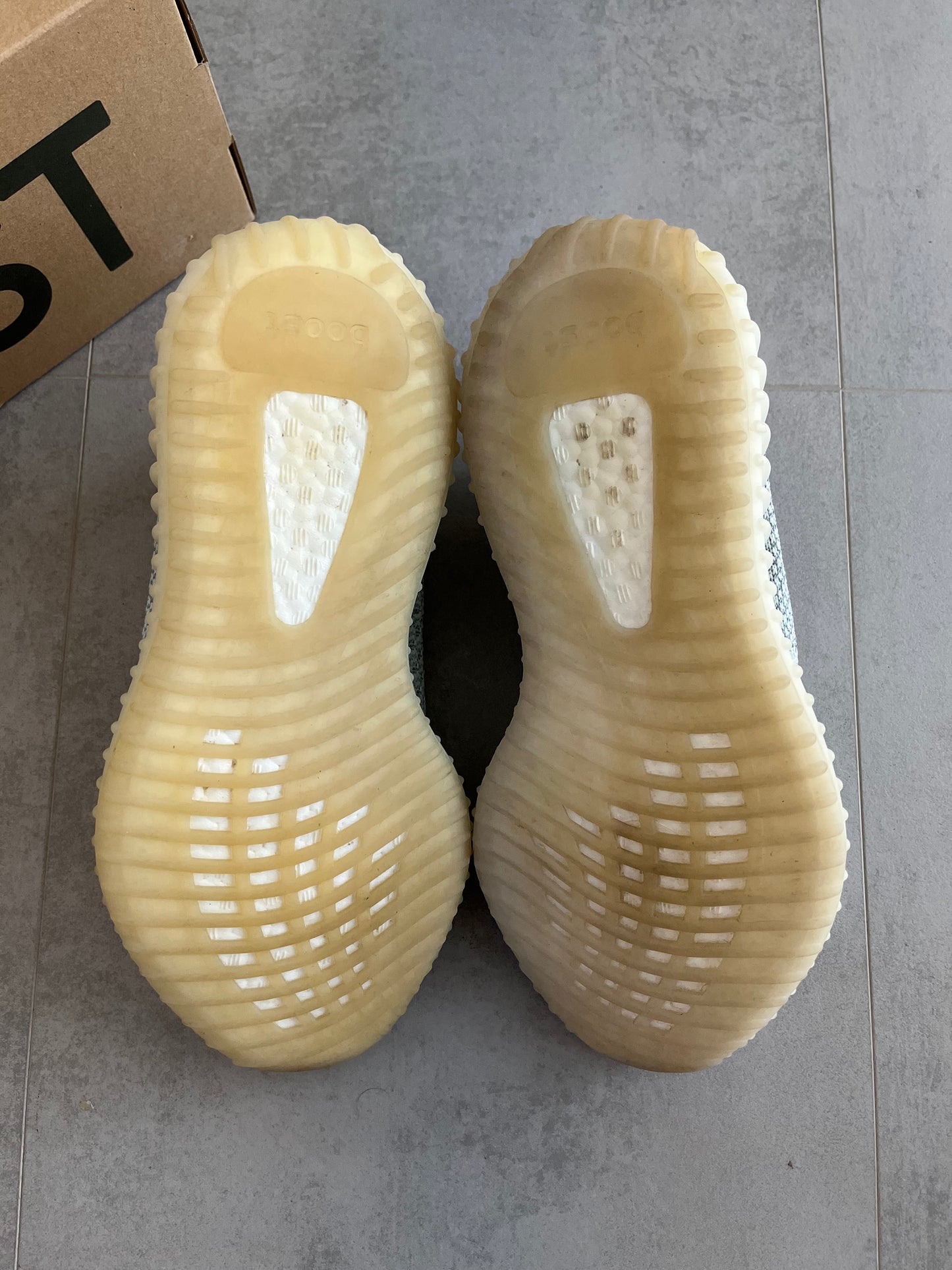 UK 8.5 - adidas Yeezy Boost 350 V2 Cloud White (Non-Reflective)