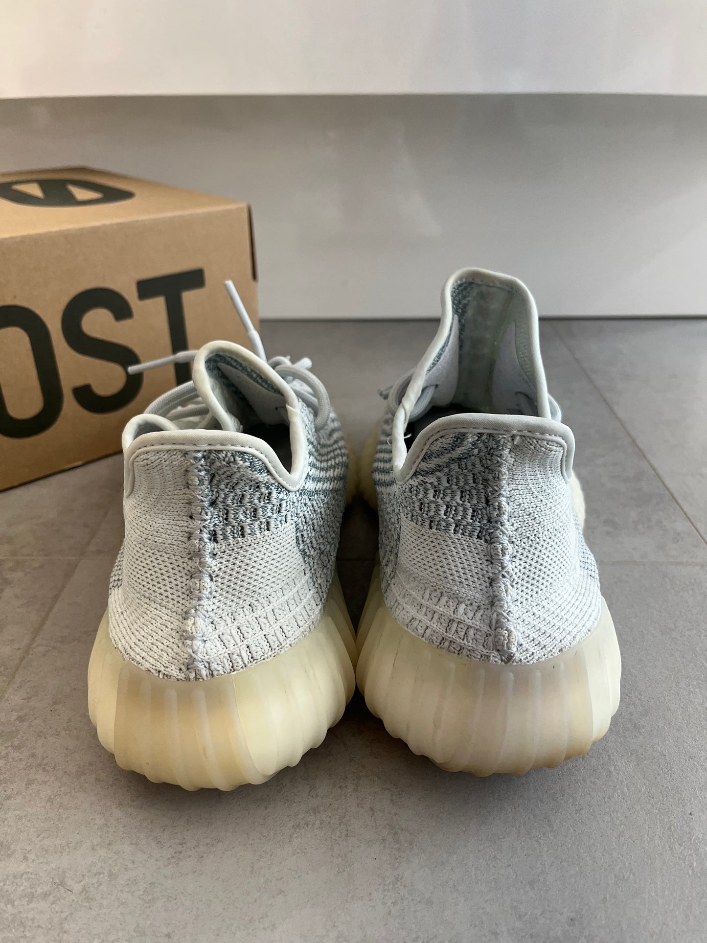 UK 8.5 - adidas Yeezy Boost 350 V2 Cloud White (Non-Reflective)