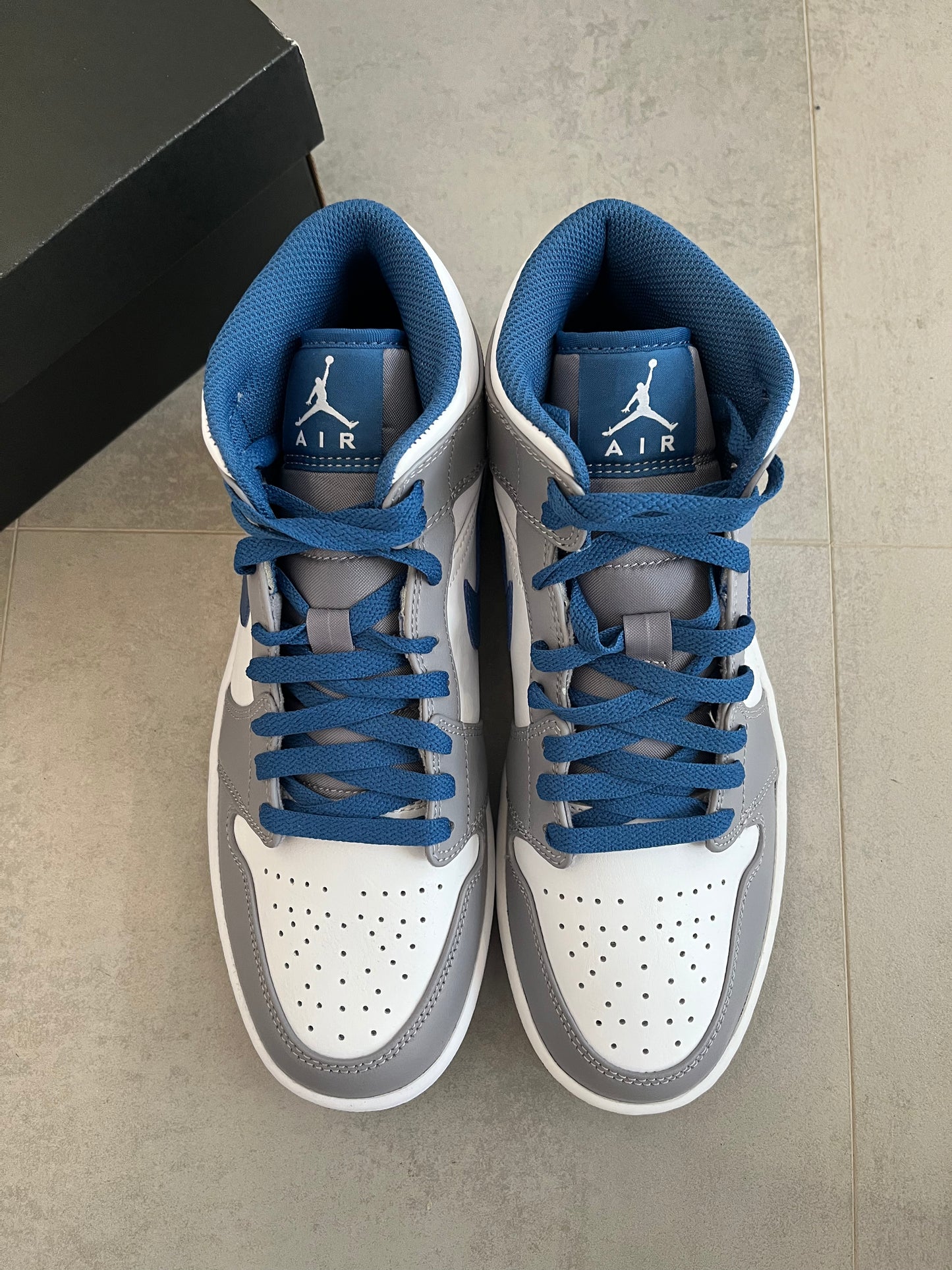 UK 7.5 - Jordan 1 Mid True Blue