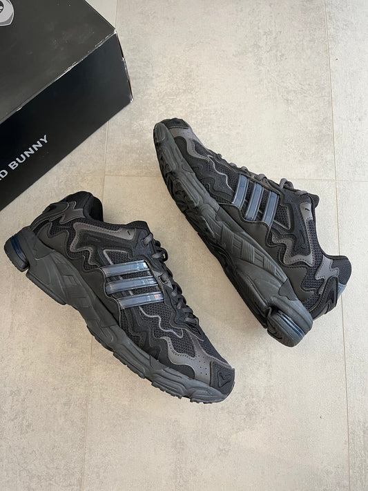 UK 11 - adidas Response CL Bad Bunny Triple Black