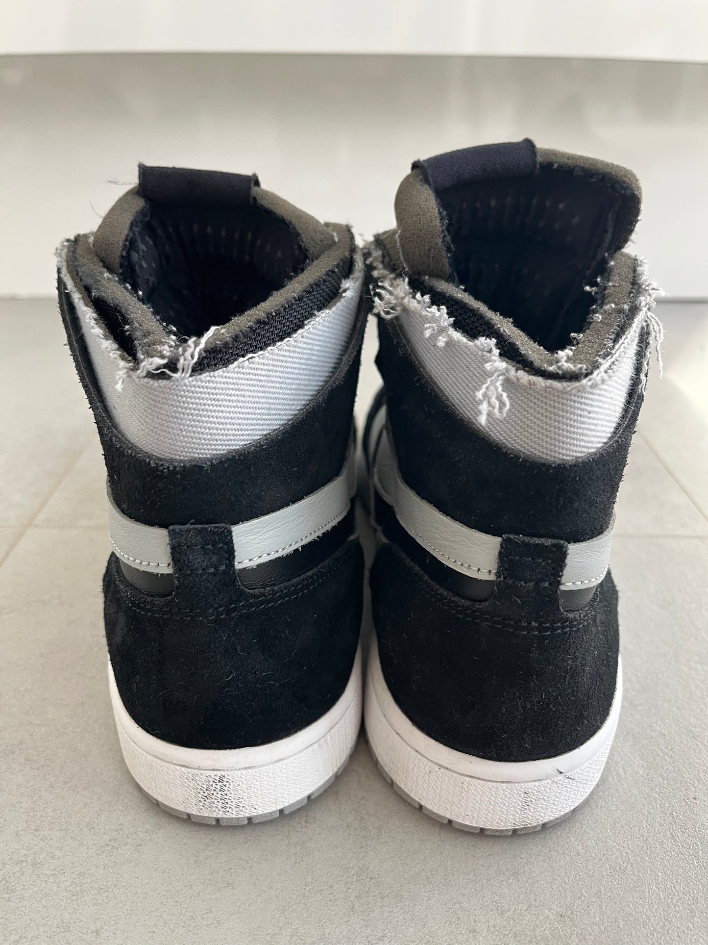 UK 7 - Air Jordan 1 Zoom CMFT Black Light Smoke Grey