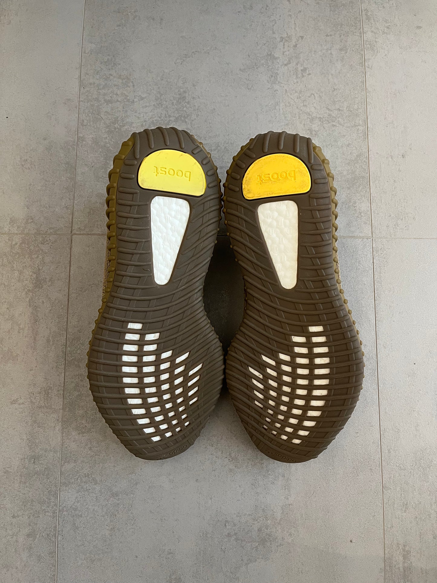 UK 9.5 - Adidas Yeezy Boost 350 V2 Earth