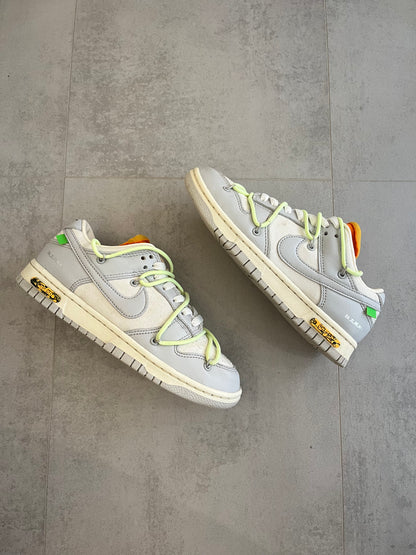 UK 5.5 - Nike Dunk Low Off-White Lot 43