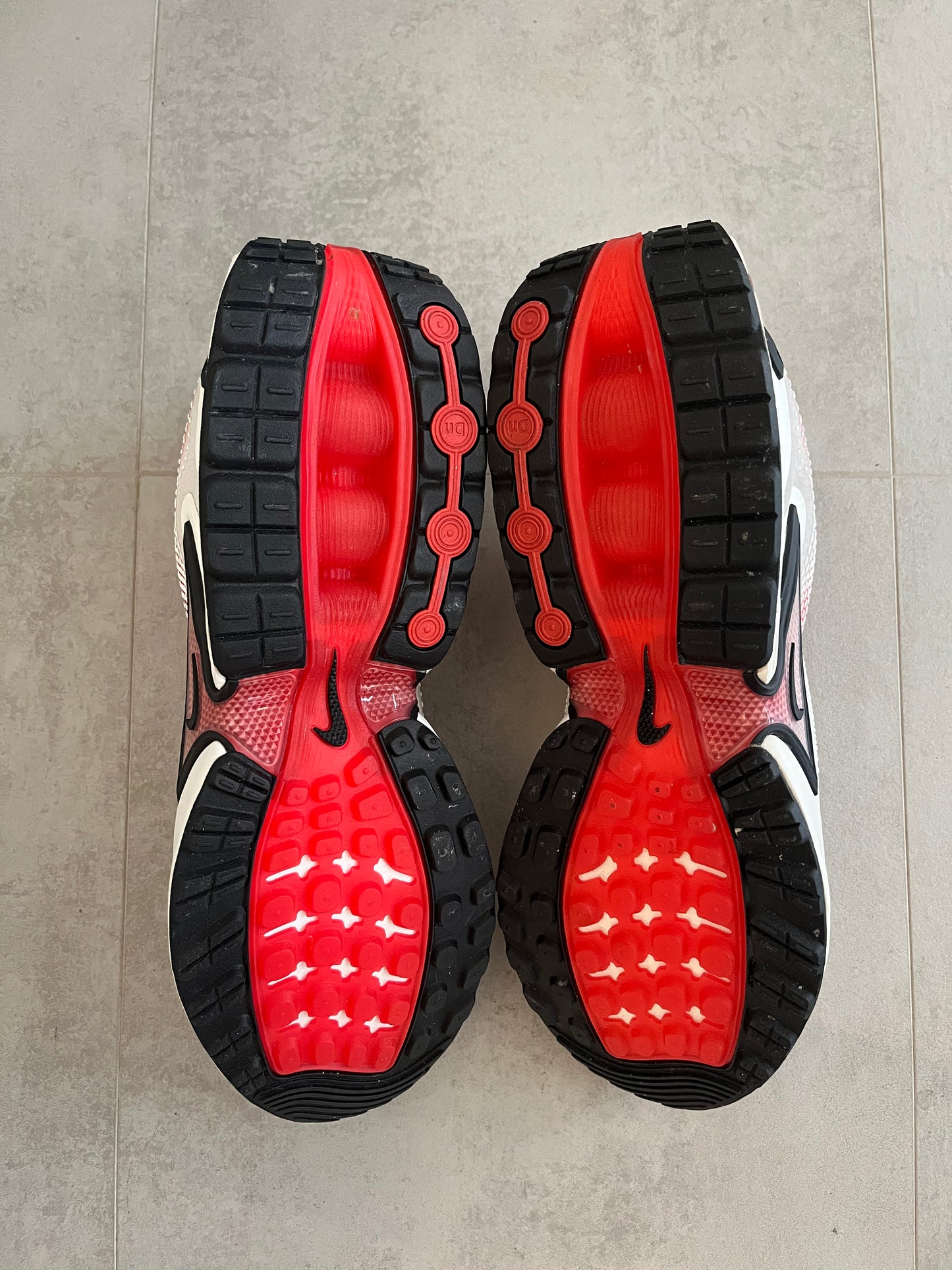 UK 11 - Nike Air Max DN SE 'University Red'