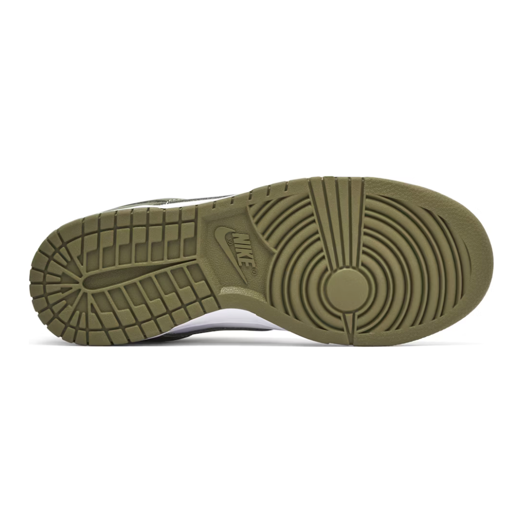 Nike Dunk Low Medium Olive (W)