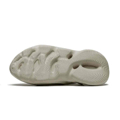 adidas Yeezy Foam RNNR Sand
