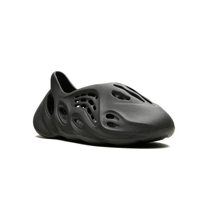 adidas Yeezy Foam Runner 'Carbon'