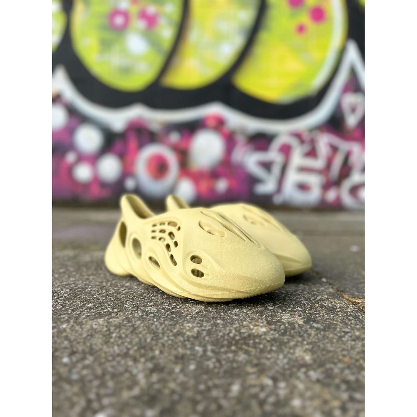 Adidas Yeezy Foam RNR Sulfur