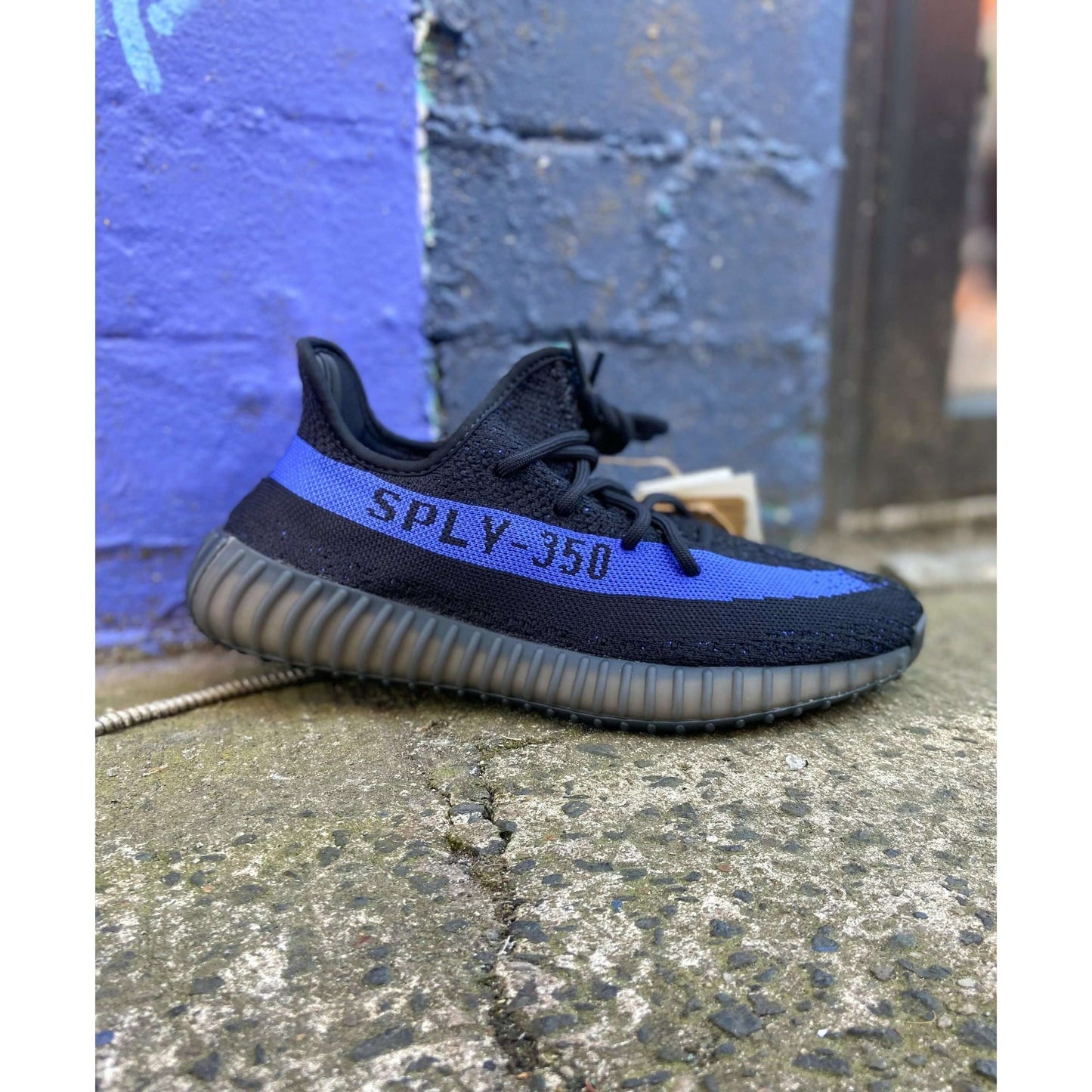 Adidas Yeezy Boost 350 V2 Dazzling Blue