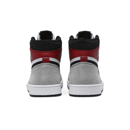 Air Jordan 1 Retro High Light Smoke Grey