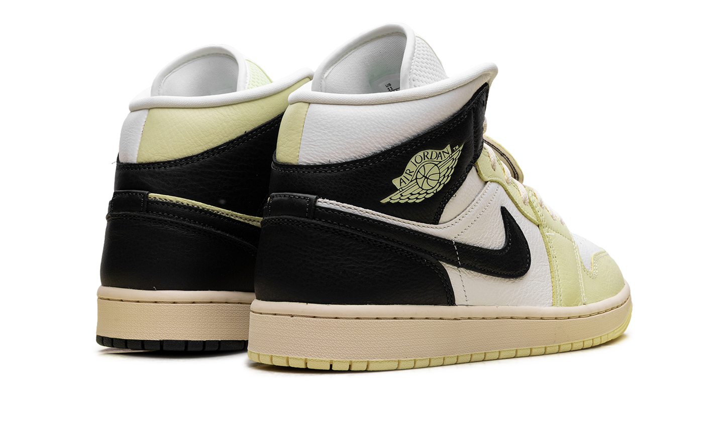 Air Jordan 1 Mid SE Fall League W