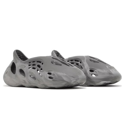 adidas Yeezy Foam RNR MX Granite
